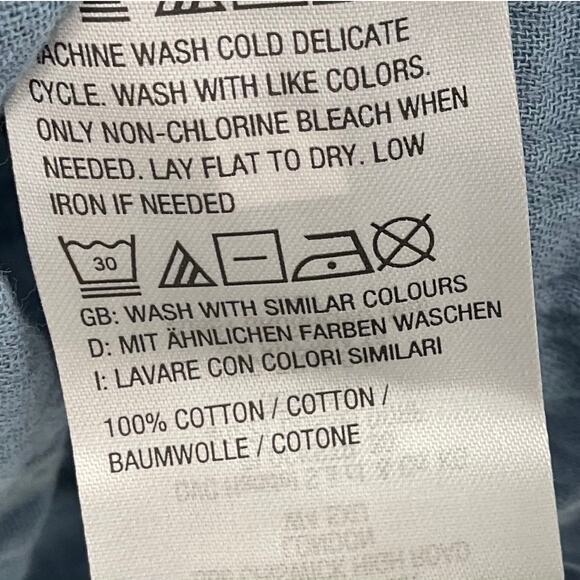 DENIM & CO CANYON RETREAT NWOT Long Sleeve V Neck Lace Trim Top Blue Size XS - Picture 6 of 6